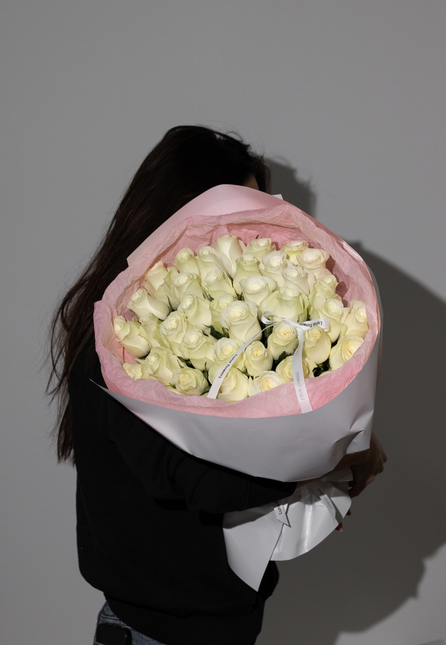 50 White Roses