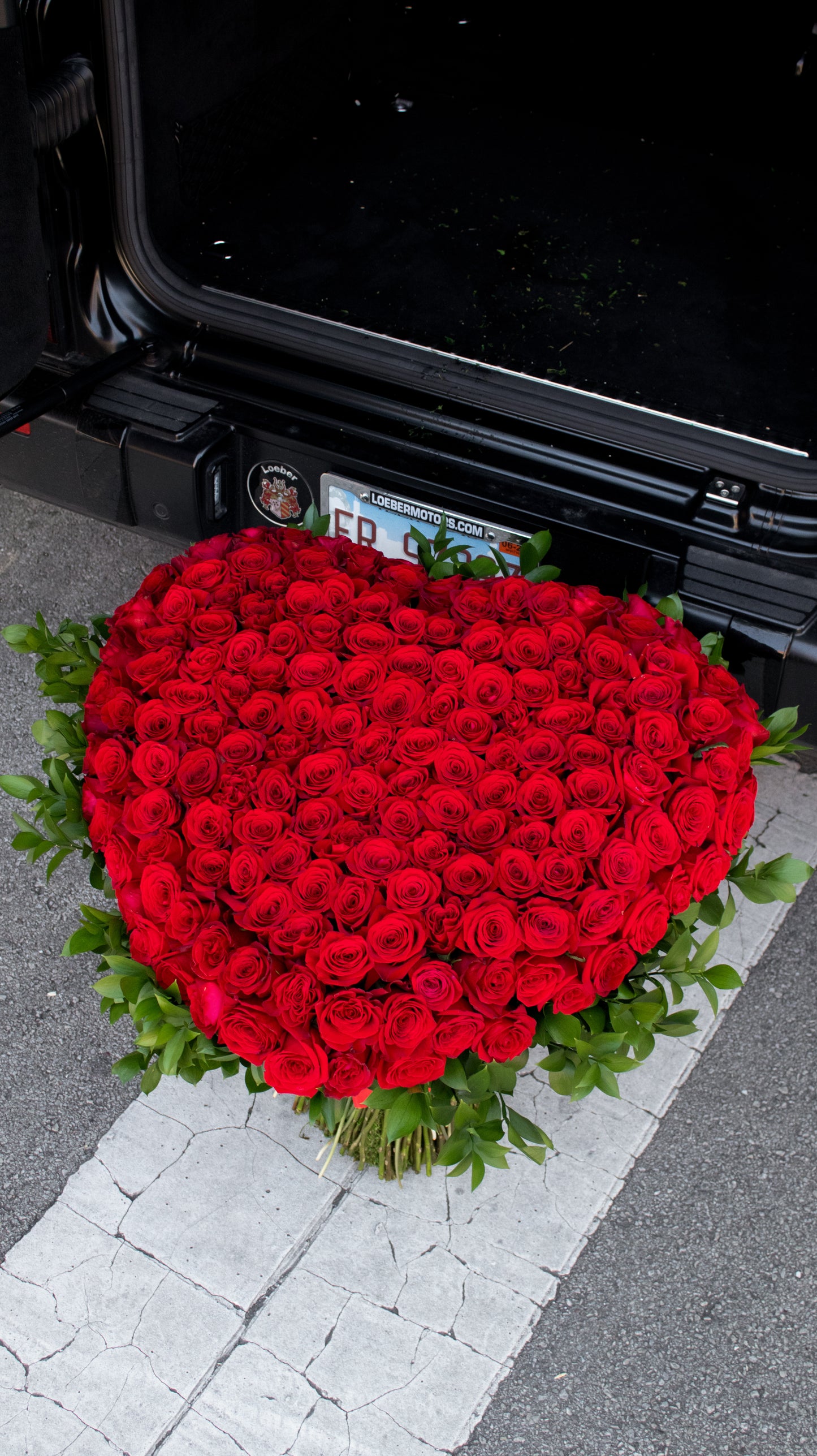 125 Roses Heart-Shaped Flower Arrangement